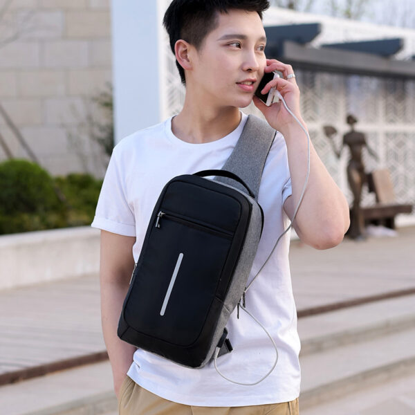 USB charging chest bag - Image 5