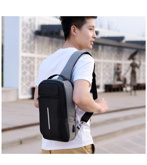 USB charging chest bag - Image 2